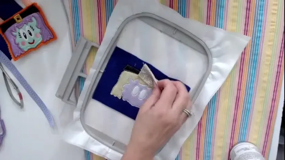  Placing the Buckle Fabric