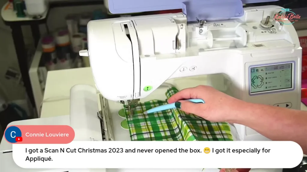satin stitching the inner clover